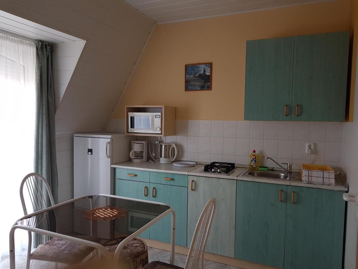 Апартаменты Richie Ii. Apartman Шиофок Экстерьер фото